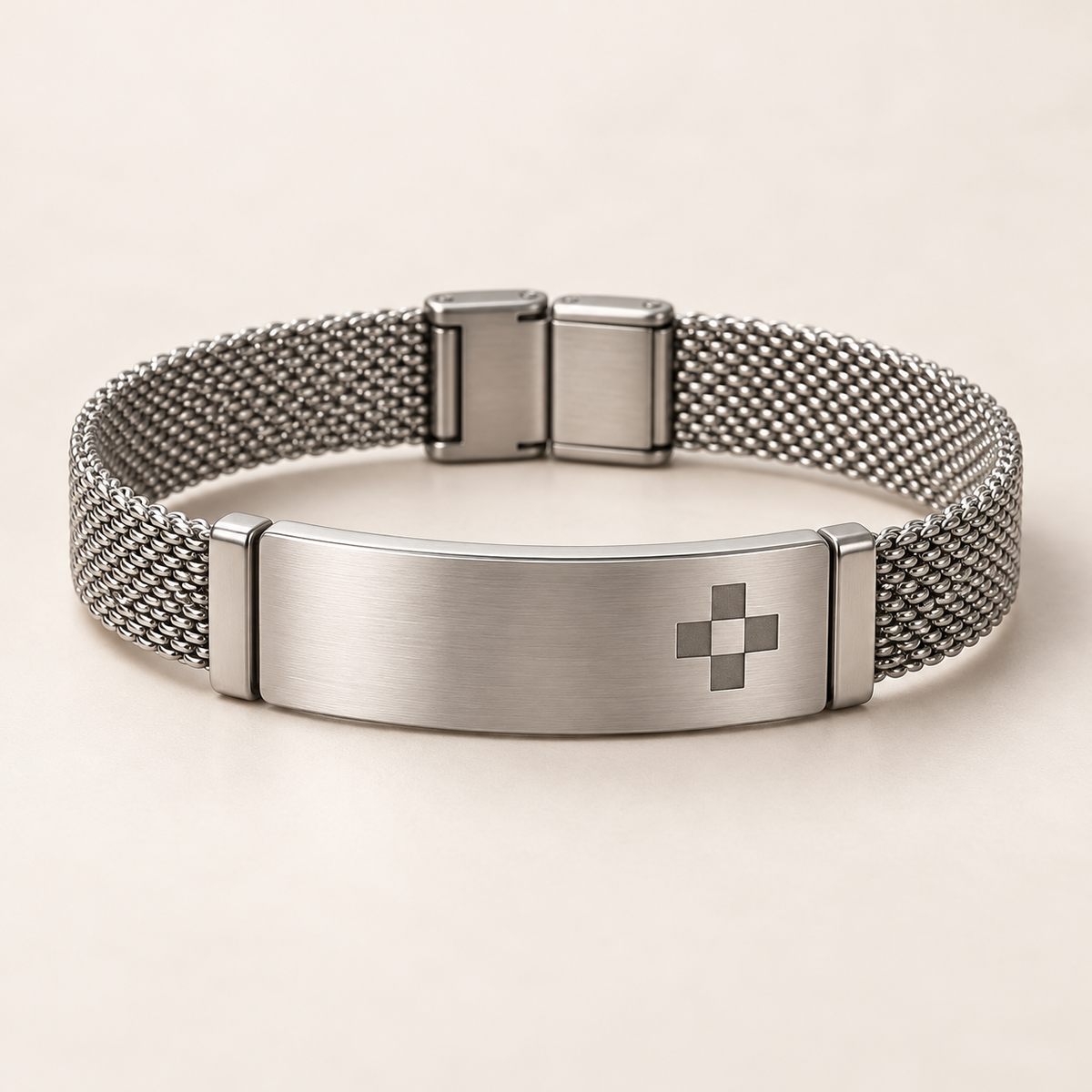 Guardamate QR Medical ID Bracelet — Concept 18